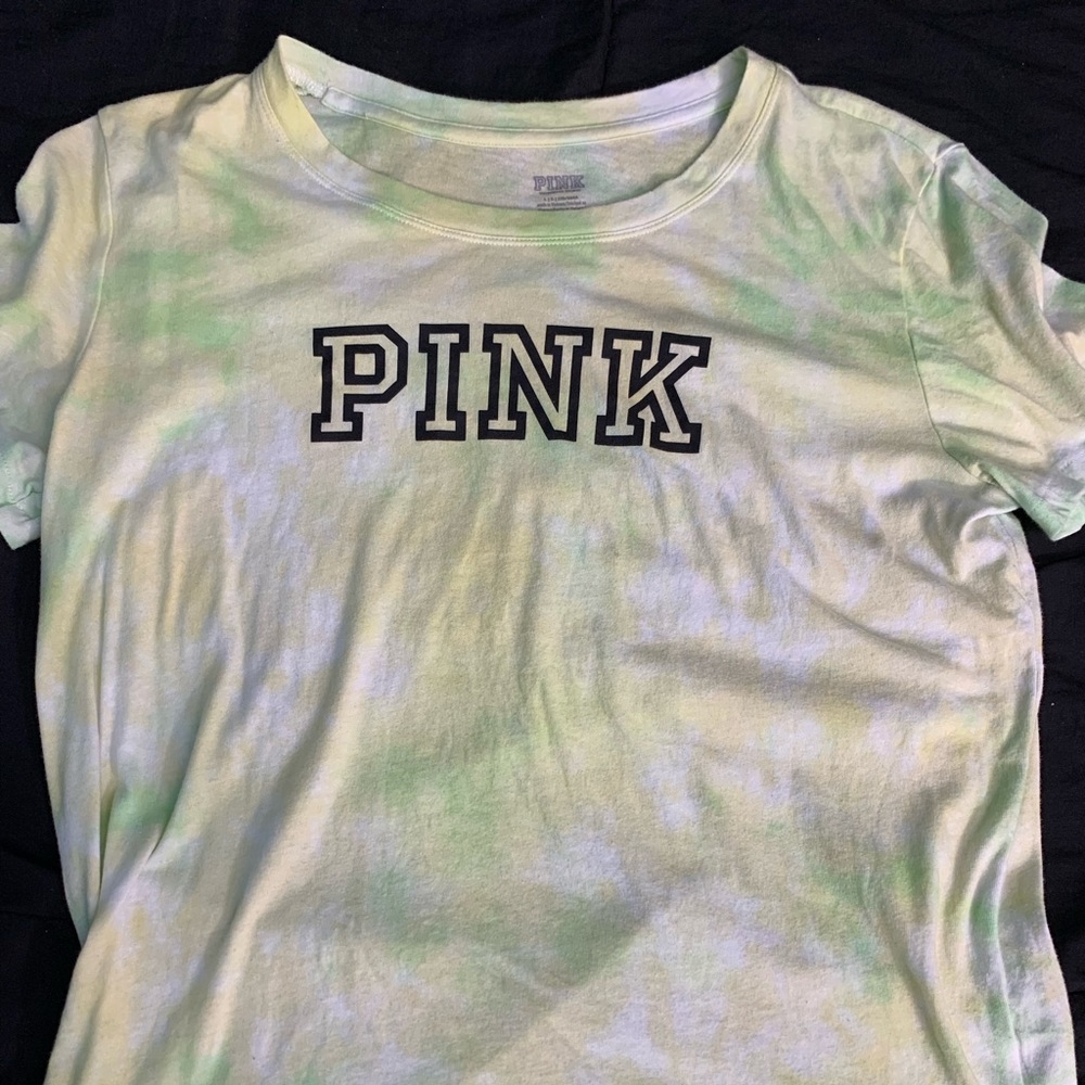 Size large Pink/ Victoria’s Secret brand short sleeve T